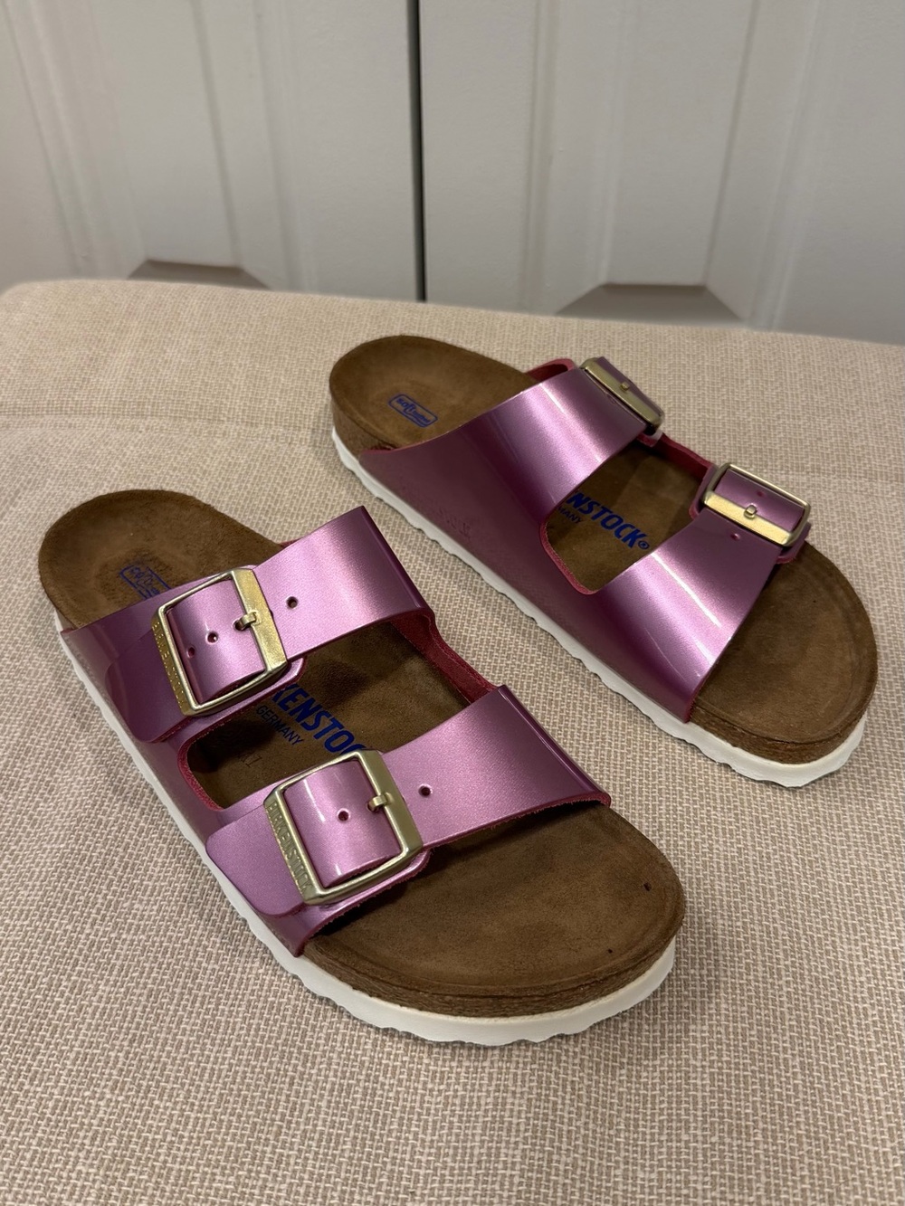 Birkenstock Arizona Sandals Glossy Metallic Pink Size 38 US 7-7.5 Narrow Fit
